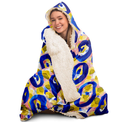 Abstract Pattren Hooded Blanket