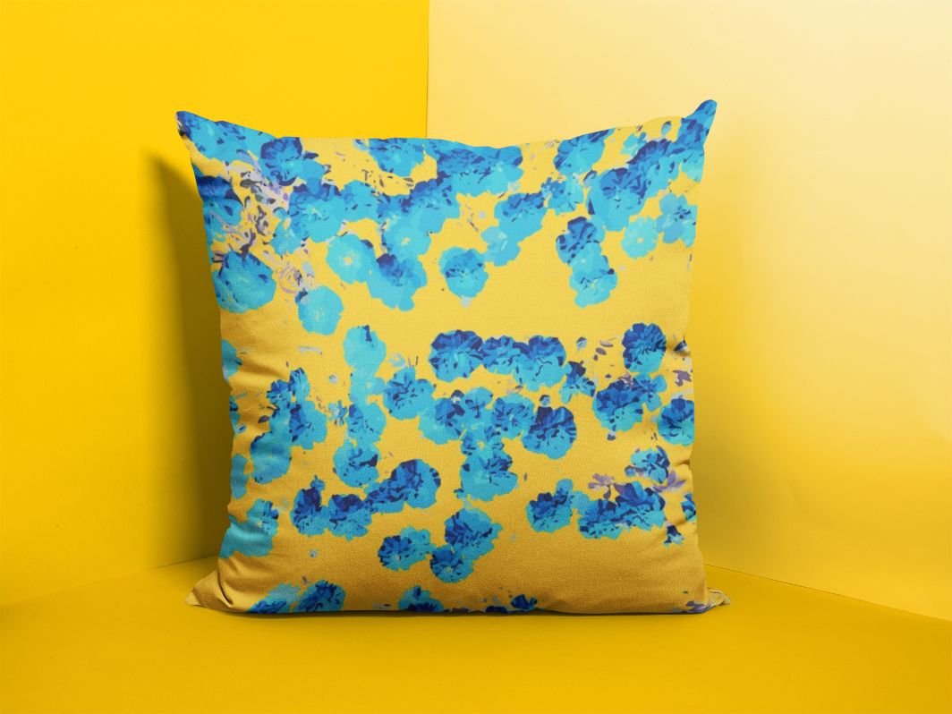 Hoelevenn Cushion/Pillow