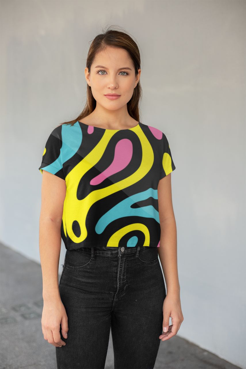 SHAPES IIIII All-Over Print Crop Tee