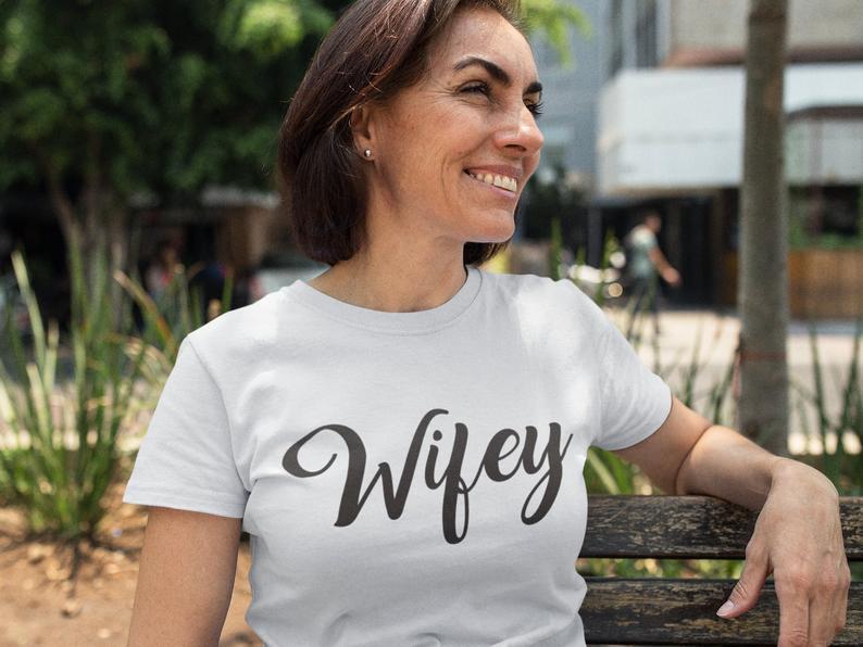 VIRGIN TEEZ Women T-shirt Best Wife  Women's T-Shirt