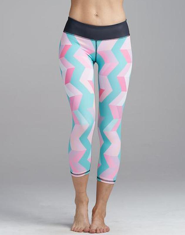 Virgin Teez Leggings Small Pink Pattern Legging